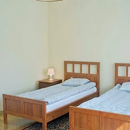 بيت شباب Na Nehringa